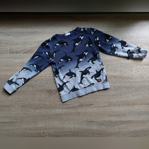 H&M orca sweatshirt 6-8 years - Picture 4 of 16